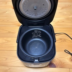 アイリスオーヤマ　炊飯器の画像