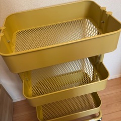 取引中IKEA 3段ラックの画像