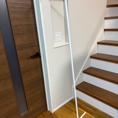 ⭐️取引決定済⭐️tower 山崎実業 スリムコートハンガー の画像