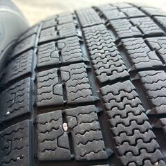 4本で、1,000円　スタッドレスタイヤ　165/70R14   の画像