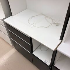 【ジャングルジャングル和歌山店】【Wa3464】レンジボード ﾌﾞﾗｳﾝ リユースショップ リサイクルショップ 中古家具 中古家電 中古自転車 古着 冷蔵庫の画像