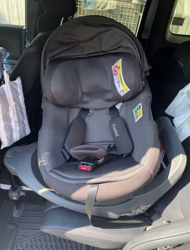 【美品】コンビ THE S ISOFIX エッグショック ZC-720