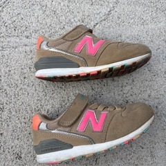ニューバランス　キッズシューズ17.0の画像