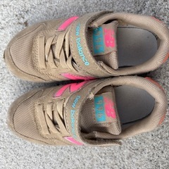 ニューバランス　キッズシューズ17.0の画像