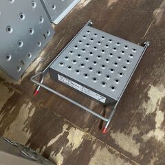 多関節タイプのアルミ製脚立　美品　＃4の画像