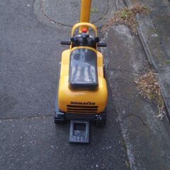 KOMATSU　電動ショベルカー　ジャンク品の画像