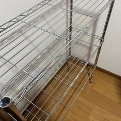 美品メタルラックの画像
