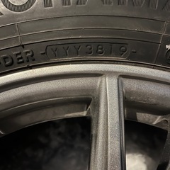 20ヴェルファイア　スタッドレス　17インチの画像