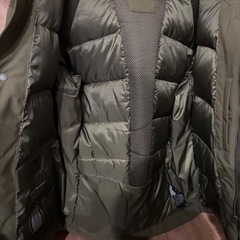 【中古】ユニクロ　ハイブリッドダウンアウターウェア　Sサイズの画像