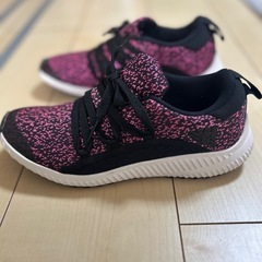 新品★アディダス　22㎝の画像