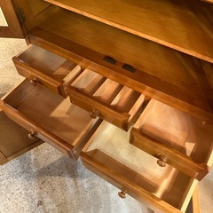 北海道民芸家具 食器棚【F01025】の画像