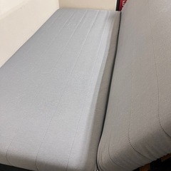 IKEA セミダブルベッドの画像