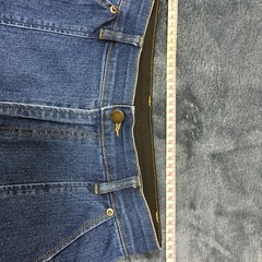 【HUG.U】デニム　テーパードパンツ　Lの画像