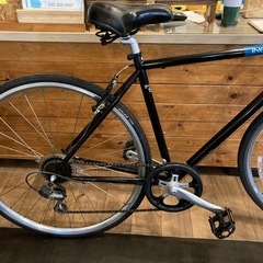 【momentum iNeed S -1後輪タイヤ・チェーン新品！】アルミホイール　6段変速　700×28cクロスバイク　ブラック　の画像