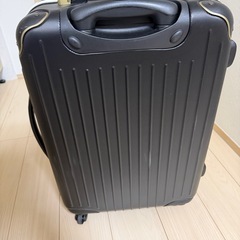 スーツケースの画像