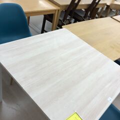 【ジャングルジャングル和歌山店】【Wa3478】ダイニングテーブル 2人用リユースショップ リサイクルショップ 中古家具 中古家電 中古自転車 古着 冷蔵庫の画像