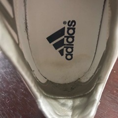 野球スパイクの画像