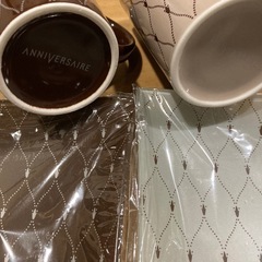 【新品】ANNIVERSAIRE・プレート&マグ・ペアセットの画像
