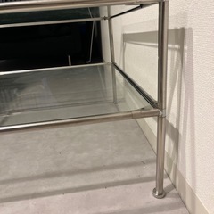 ガラステーブルの画像