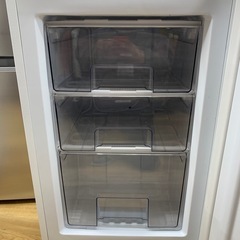 冷蔵庫　ALLEGIA AR-BD62
の画像