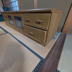 飾り棚、3000円でお譲り致します。お引き取りにきてもらえる方。の画像