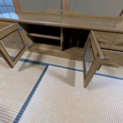 飾り棚、3000円でお譲り致します。お引き取りにきてもらえる方。の画像