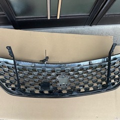 200系クラウンアスリート（前期）　グリルの画像