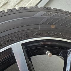 【値下げ】2022年 スタッドレスタイヤ 205/60R16 ホイールセットの画像