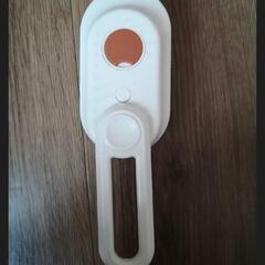 新品！猫ブラシ　スチーム付き　ミスト　充電式　毛玉ケア　短中長毛　猫犬兼用の画像