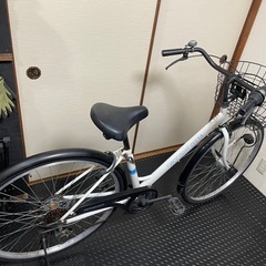 【しっかり整備済み】27インチ6段変速オートLEDライト白の自転車の画像