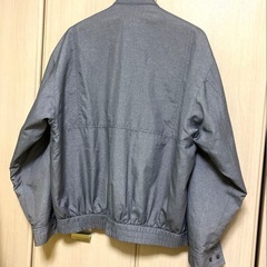 メンズ　ブルゾン　上着　サイズM 色グレーの画像