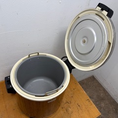 象印マホービン　業務用　保温ジャー　電子ジャー　８.０L　４.４升　厨房　飲食店　THA-C80Aの画像