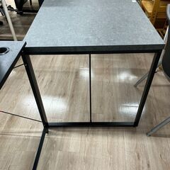 ジモティー割引🏷️【ジャングルジャングル 岸和田和泉インター店】テーブル グレー 和泉市 堺市 岸和田市 泉大津市 高石市 泉北郡熊取町の画像