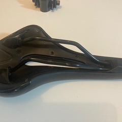 交渉中)値下げ2回目)スポーツサドルの画像
