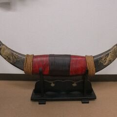 昇り龍の彫刻の水牛の角の置物　幅９０ｃｍの画像
