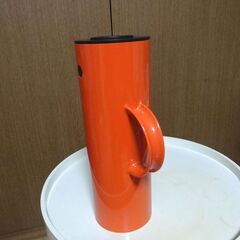 ステルトン　stelton バキュームジャグ　魔法瓶　赤　北欧の画像