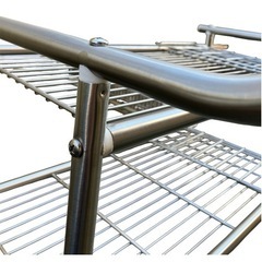 幅調整可能な洗濯機ラックの画像