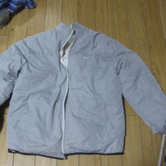 ダウンジャケット　白の画像