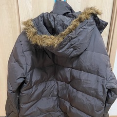 ダウンジャケット グレー ファー付きの画像