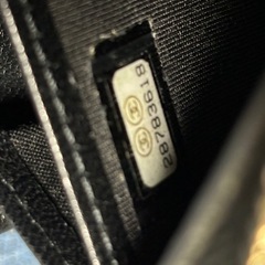 正規品　定番　CHANEL シャネル19 長財布の画像