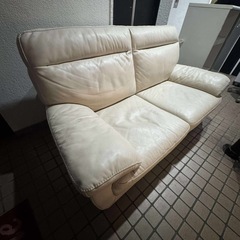 ニトリ　レザーソファの画像