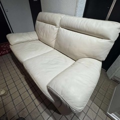 ニトリ　レザーソファの画像