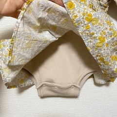 petit main 花柄ロンパース 70 プティマインの画像