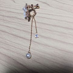 【片耳用】フラワーモチーフ イヤリングの画像