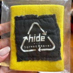 hide フィギュア　(おまけでリストバンドも❣️)の画像
