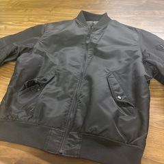 大特価！！美品！GU ジーユー　MA-1 Lサイズ！！！の画像