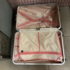 超軽量🔴大型スーツケース80.50.30センチの画像