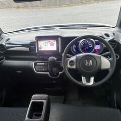 平成27年　NBOXカスタム　GL　車検　令和8年10月の画像