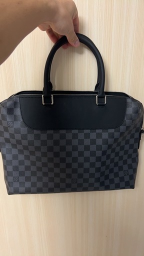 LOUIS VUITTON 　ポルト ドキュマンジュール