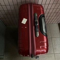 超軽量🔴大型ブランドスーツケース80.55.30センチの画像